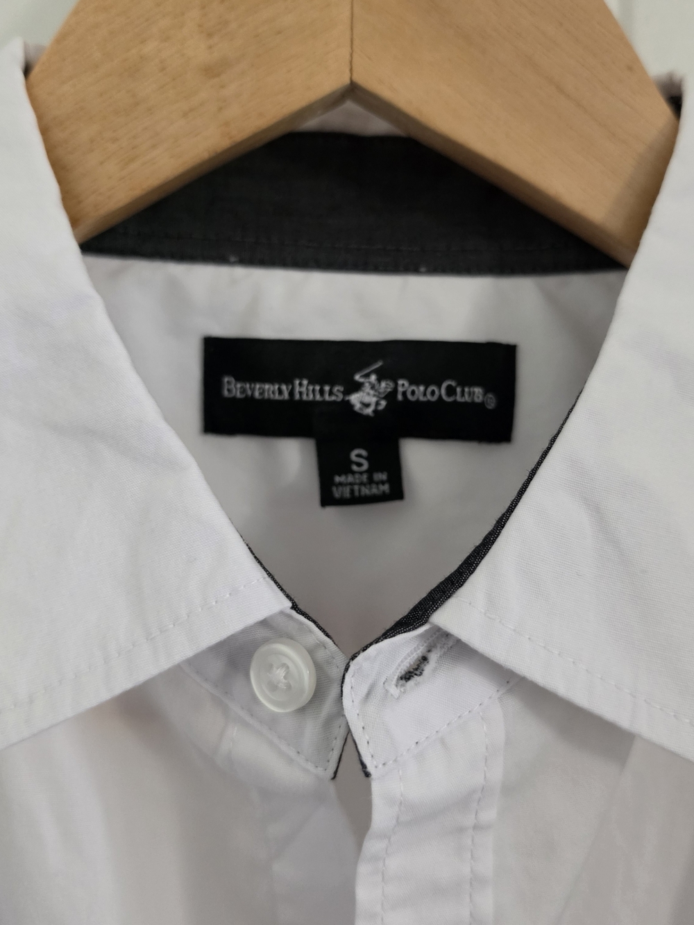 Beverly Hills Polo Club White Button Down Contrast Cuff Shirt – Size Small - Picture 4 of 10